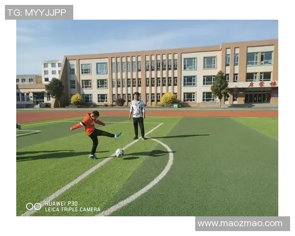 从小热爱足球的明星们如何在童年时光追逐梦想 从小热爱足球的明星们如何在童年时光追逐梦想