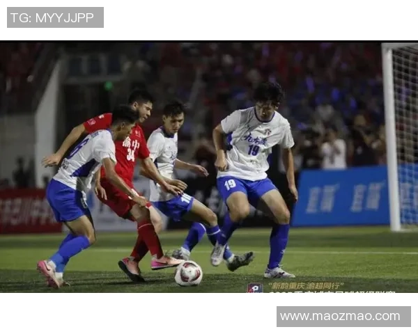 重庆足球队荣登足球战术排行榜第五名展现强大实力与潜力 重庆足球队荣登足球战术排行榜第五名展现强大实力与潜力